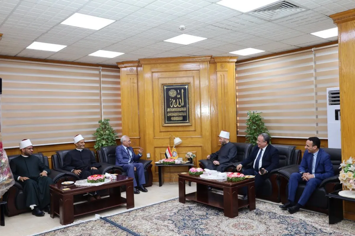 فرحات يستقبل وزير الأوقاف ويبحث سبل التعاون المشترك في تدريب وتأهيل الدعاة