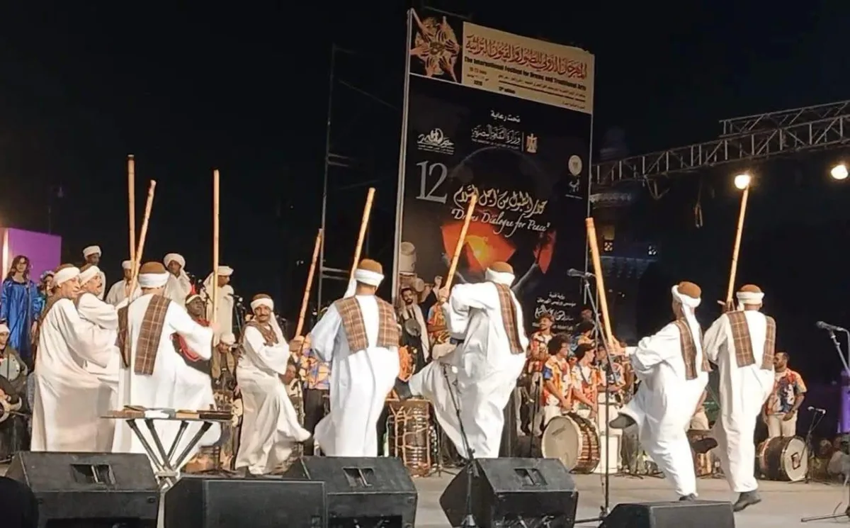 المنيا تتألق في افتتاح الدورة الثانية عشرة لمهرجان الطبول الدولي للفنون التراثية