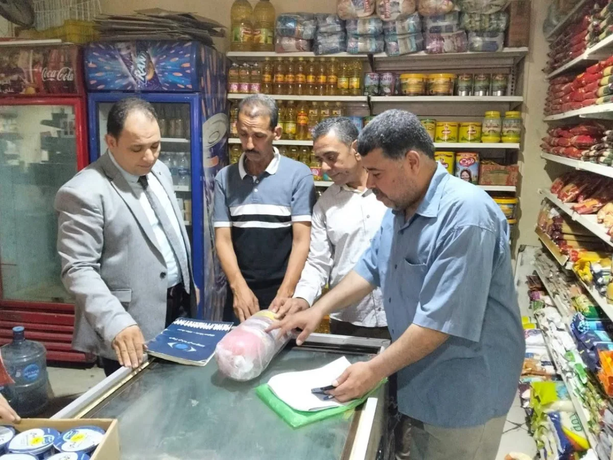 ضبط سلع مجهولة المصدر قبل طرحها للتداول في المنيا