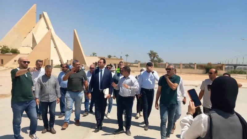 لجنة من قطاع المشروعات بمجلس الوزراء تتفقد المتحف الآتوني بالمنيا