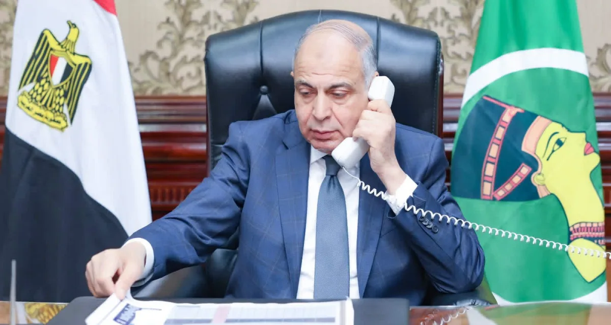 محافظ المنيا يهنئ مريم وائل الثانية جمهوريًا بالثانوية العامة