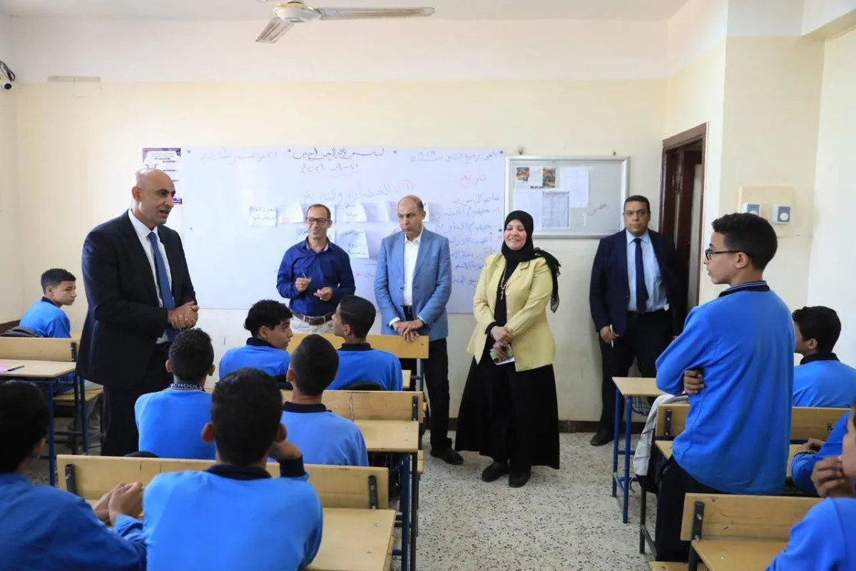 محافظ المنيا ووزير التعليم يتفقدان مدارس سمالوط والمنيا وأبوقرقاص